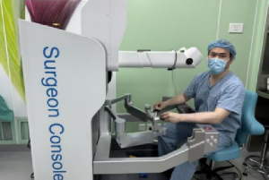 Global First: Ruijin Hospital Shanghai Successfully Performs Perineal Urethral Cancer Radical Surgery Using SHURUI® Single-Port Surgical Robot