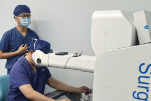 World's First Pediatric Ladd Procedure Completed with SHURUI<sup>® </sup> Single-Port Robotic System